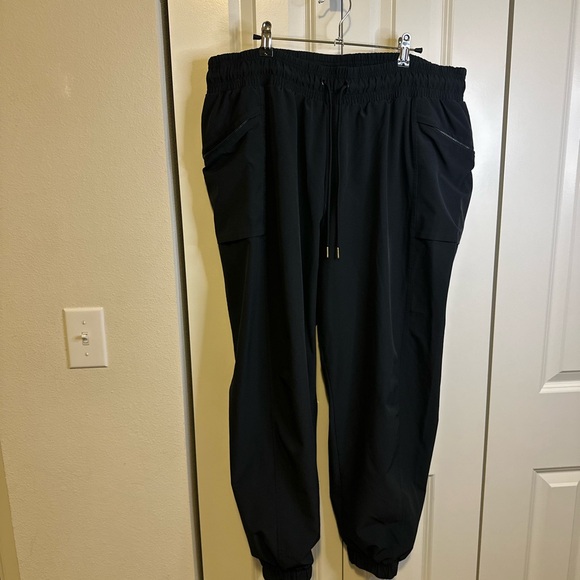 All in Motion Women's Fleece Lined Black Joggers - Picture 1 of 12